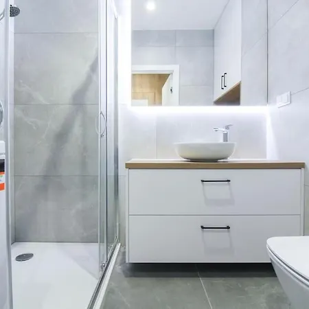 Funkcjonalny Apartament W Budynku Z Tarasem-wawel